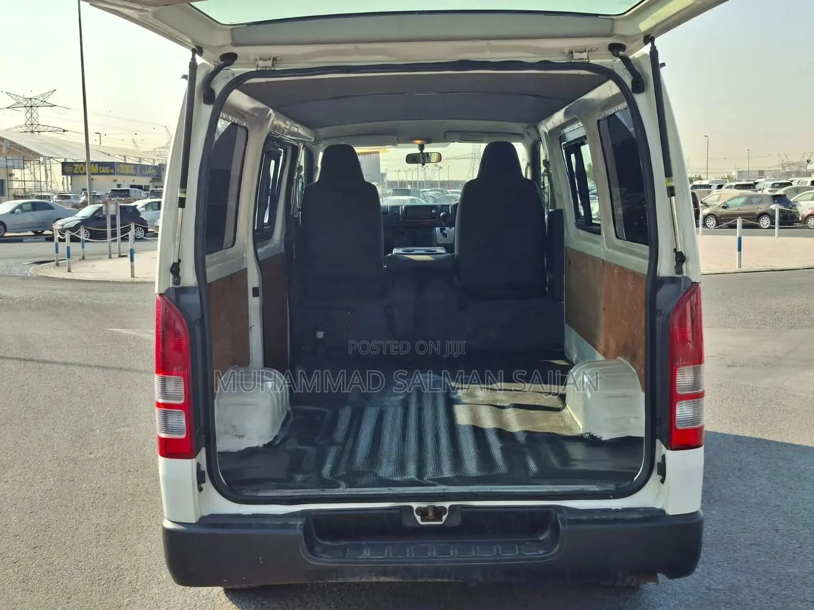 Toyota HiAce 2018 White