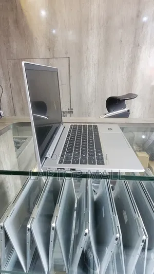 Laptop HP ProBook 445 G9 16GB AMD Ryzen 7 SSD 256GB