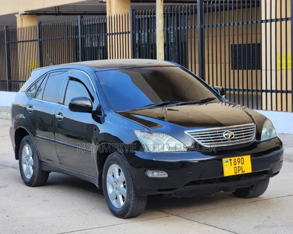 Toyota Harrier 2004 Black