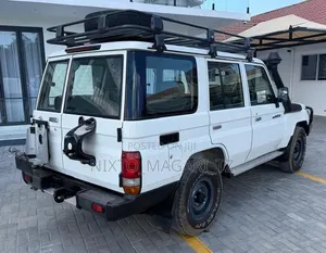 Toyota Land Cruiser 2020 White