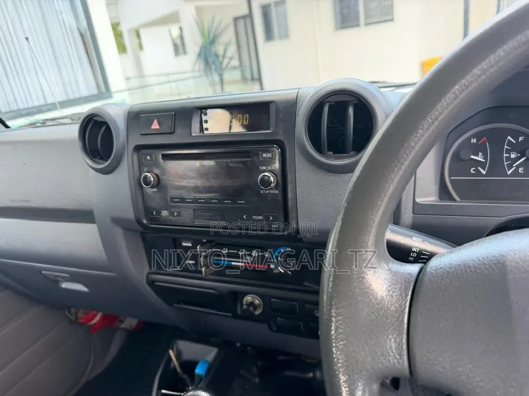 Toyota Land Cruiser 2020 White