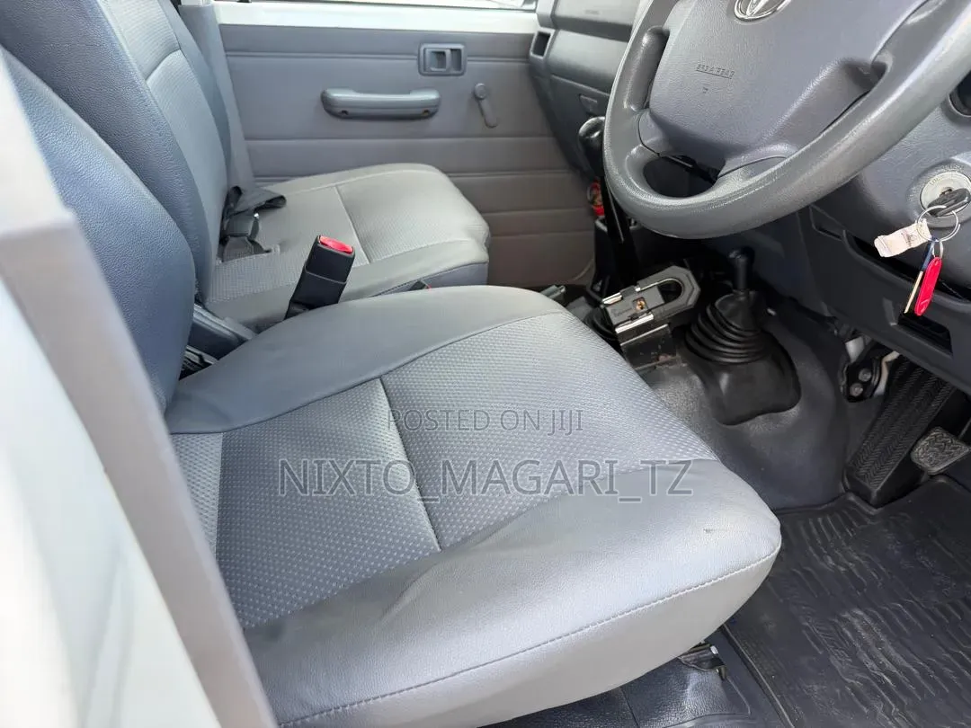 Toyota Land Cruiser 2020 White