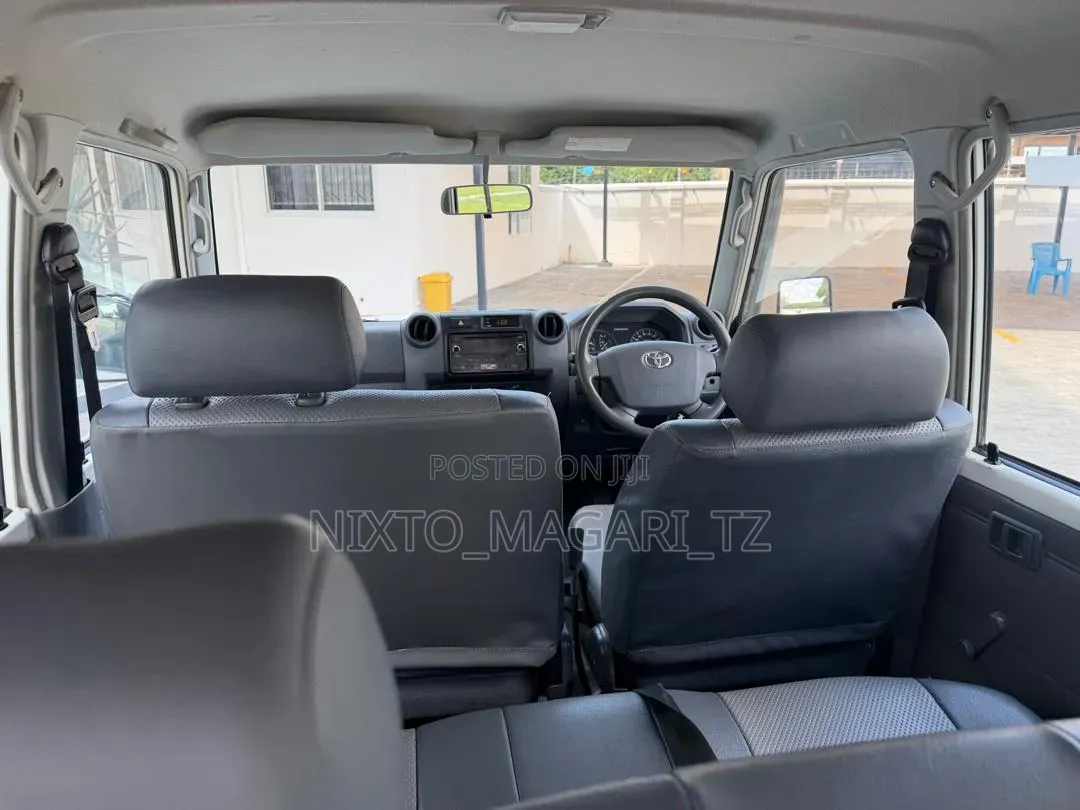 Toyota Land Cruiser 2020 White