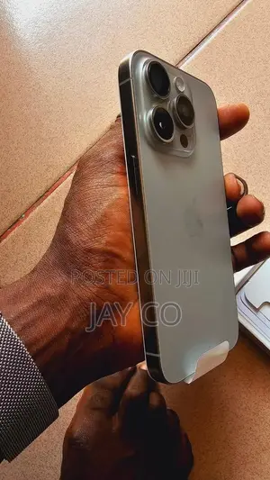 Apple iPhone 15 Pro 128 GB Gray
