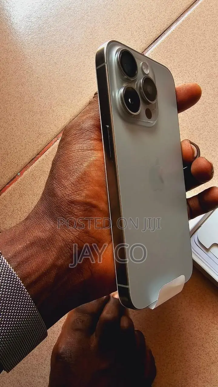 Apple iPhone 15 Pro 128 GB Gray