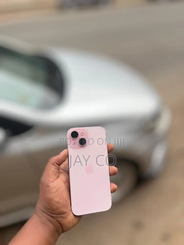 Apple iPhone 15 128 GB Pink