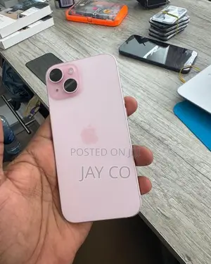 Apple iPhone 15 128 GB Pink