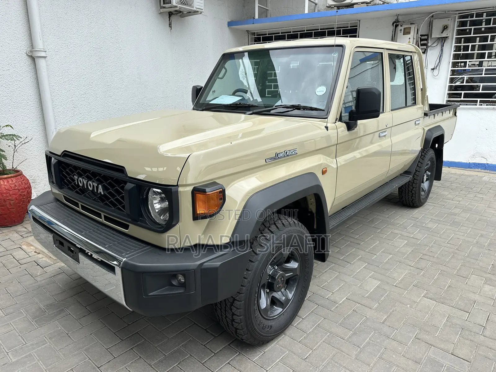 Toyota Land Cruiser 79 Series 2024 Beige