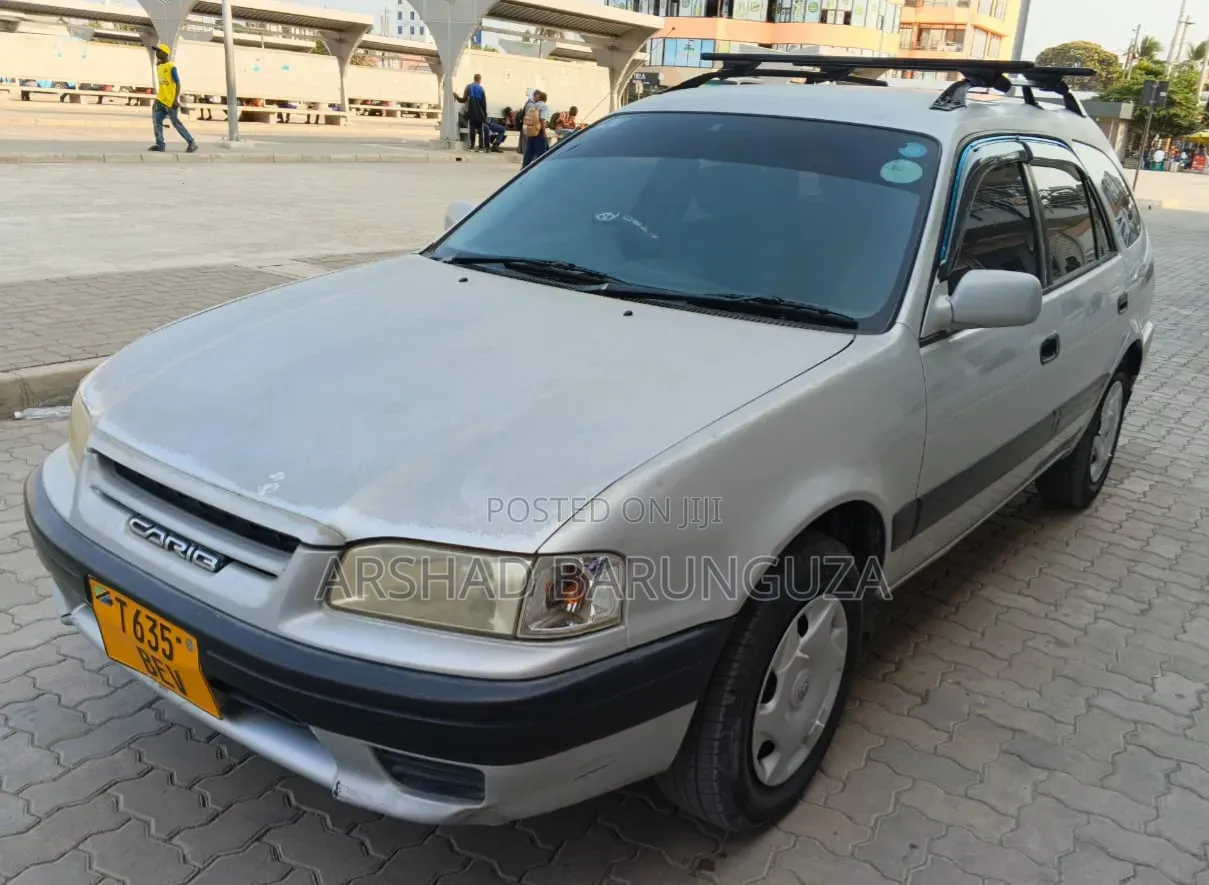Toyota Carib 2000 Silver