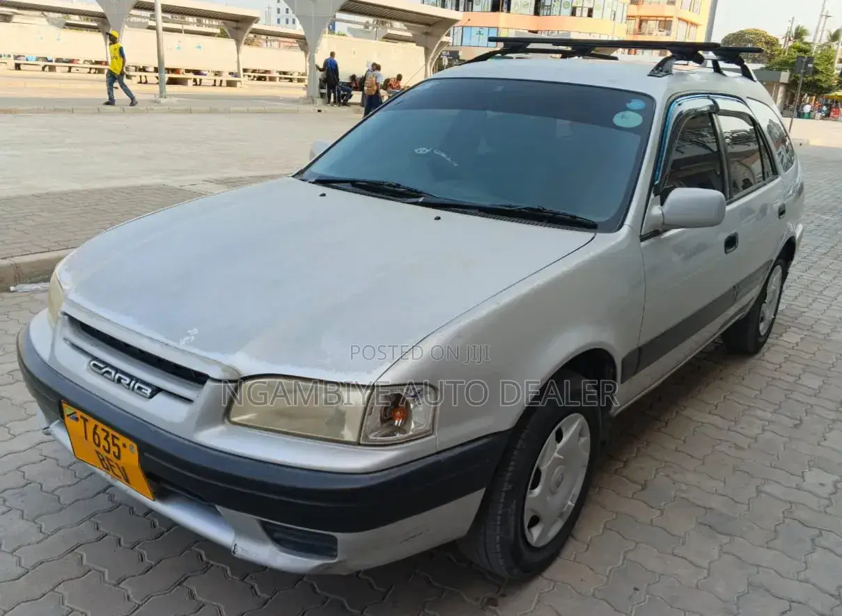 Toyota Carib 2000 Silver