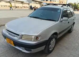 Toyota Carib 2000 Silver
