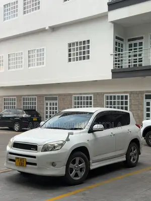 Toyota RAV4 2.4 2008 White