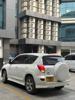 Toyota RAV4 2.4 2008 White