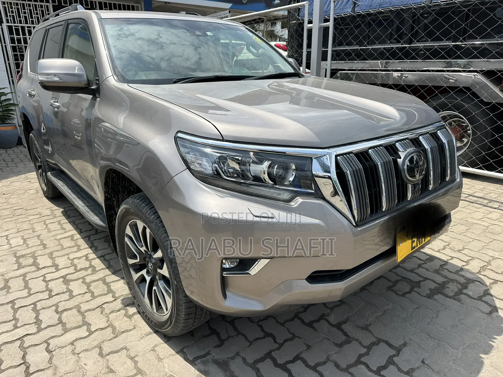 Toyota Land Cruiser Prado 2.8 2022 Gray