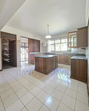 5bdrm House in Kahwa Real Estate, Mikocheni for sale