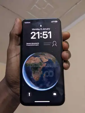 Apple iPhone X 64 GB White