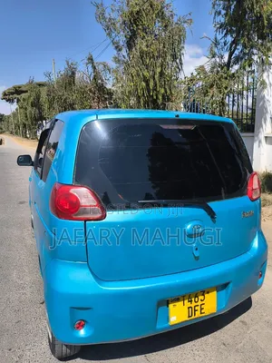 Toyota Porte 2005 Blue