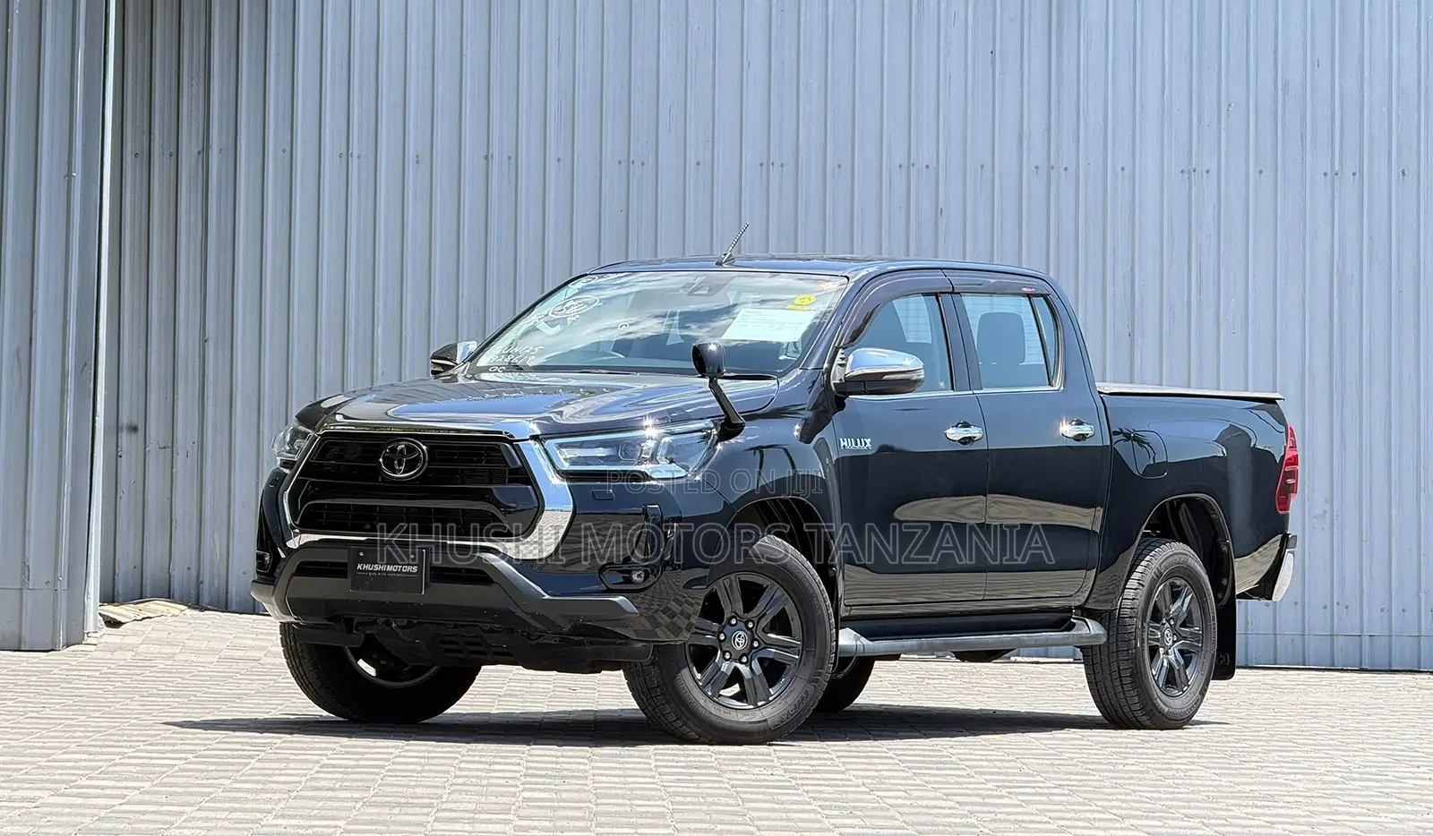 Toyota Hilux 2021 Black