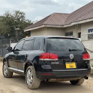 Volkswagen Touareg 2006 Black