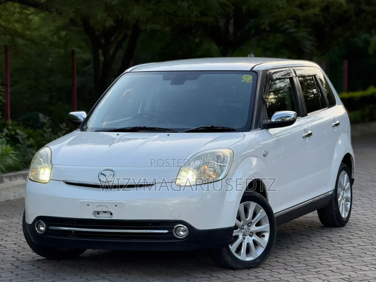 Mazda Verisa 2009 Pearl