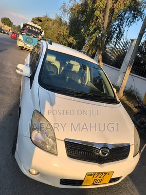 Toyota Corolla Spacio 2004 White