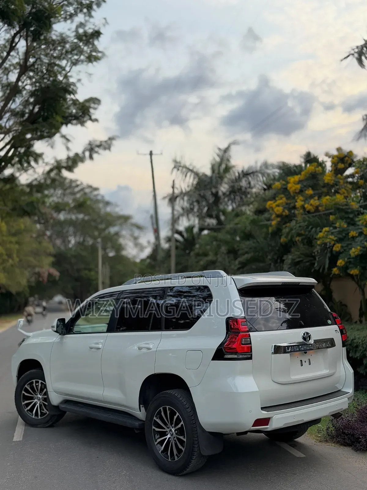 Toyota Land Cruiser Prado 2020 White