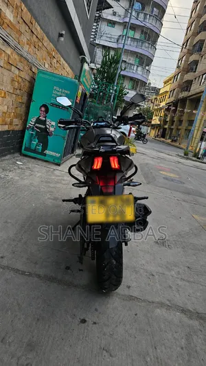 Bajaj Dominar 400 2023 Black