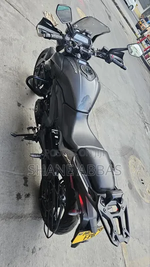 Bajaj Dominar 400 2023 Black