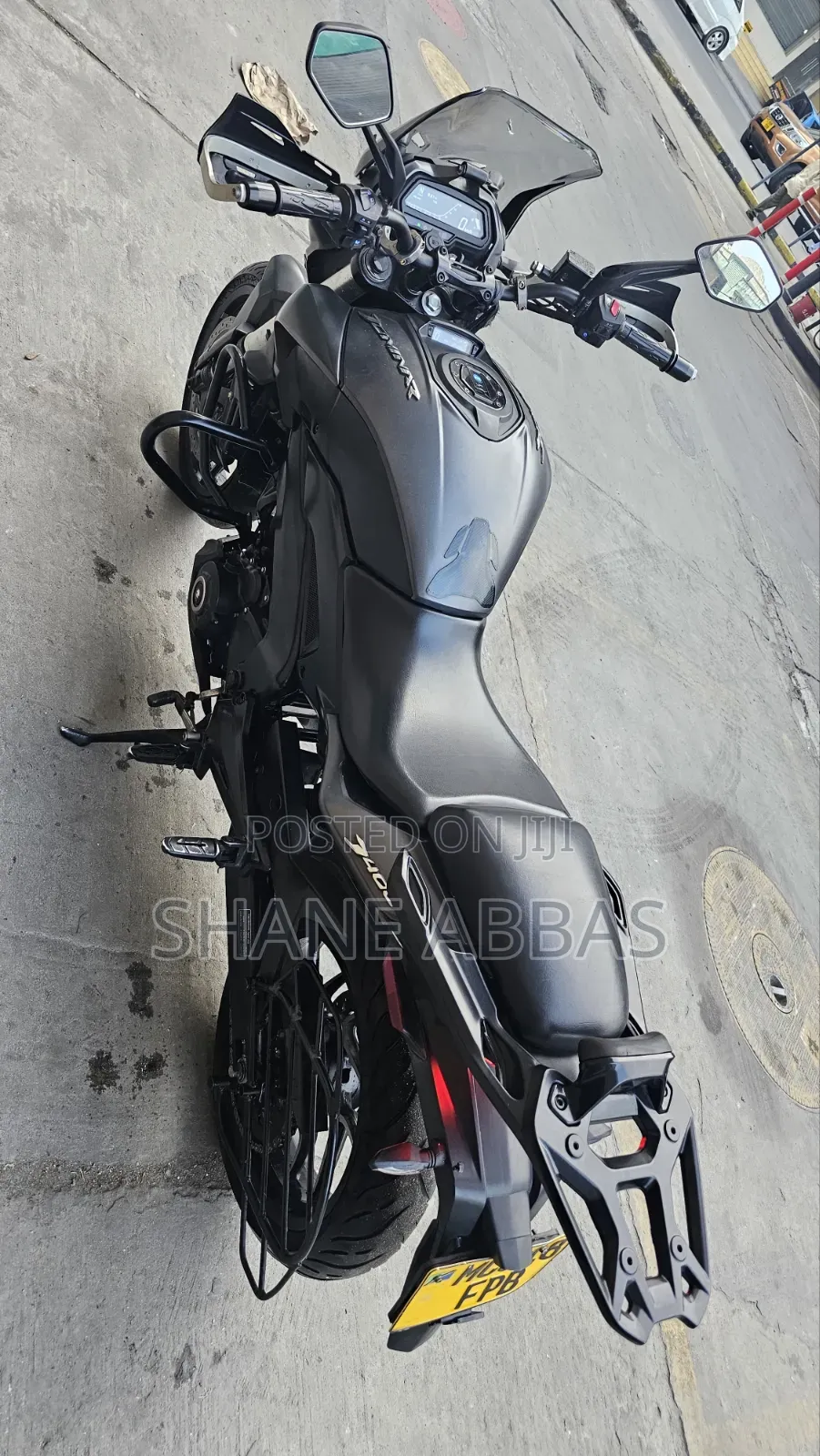 Bajaj Dominar 400 2023 Black
