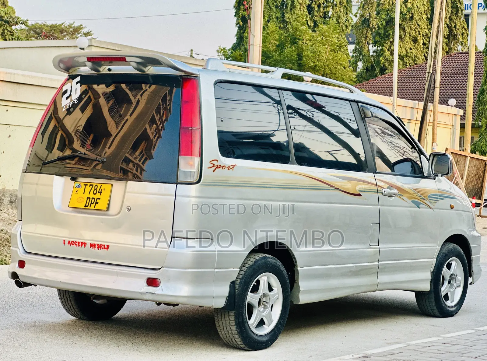 Toyota Noah 2003 Silver