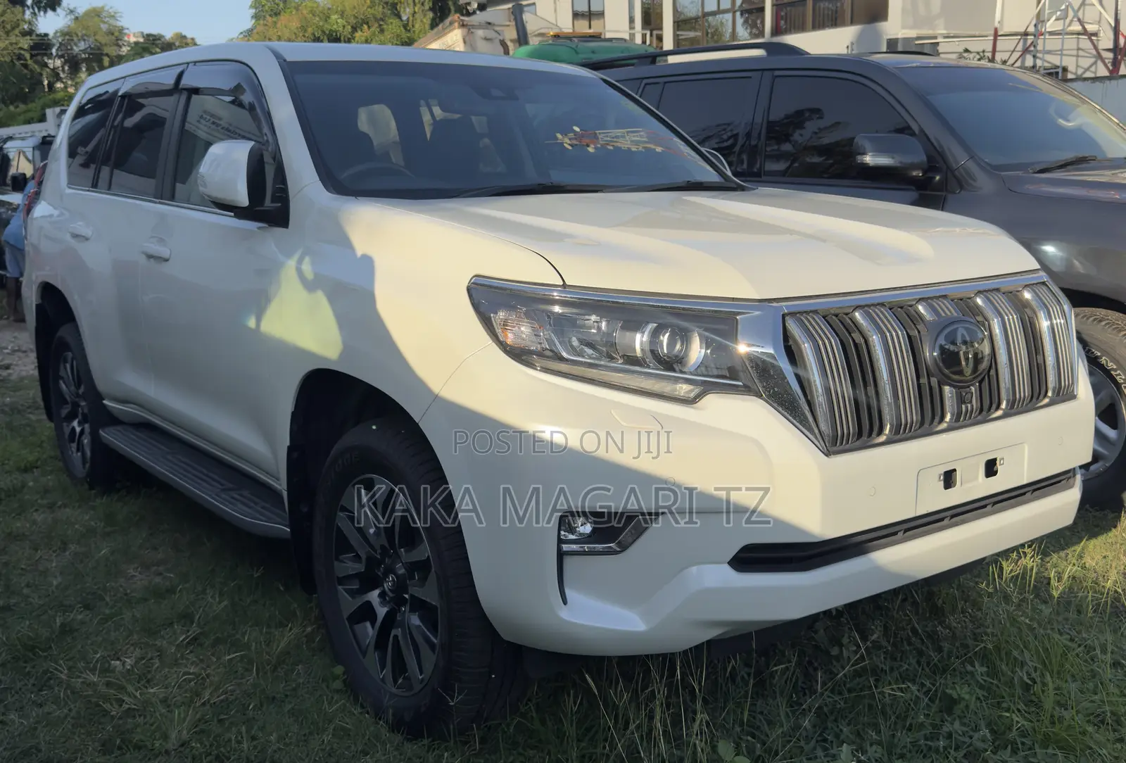 Toyota Land Cruiser Prado 2023 White