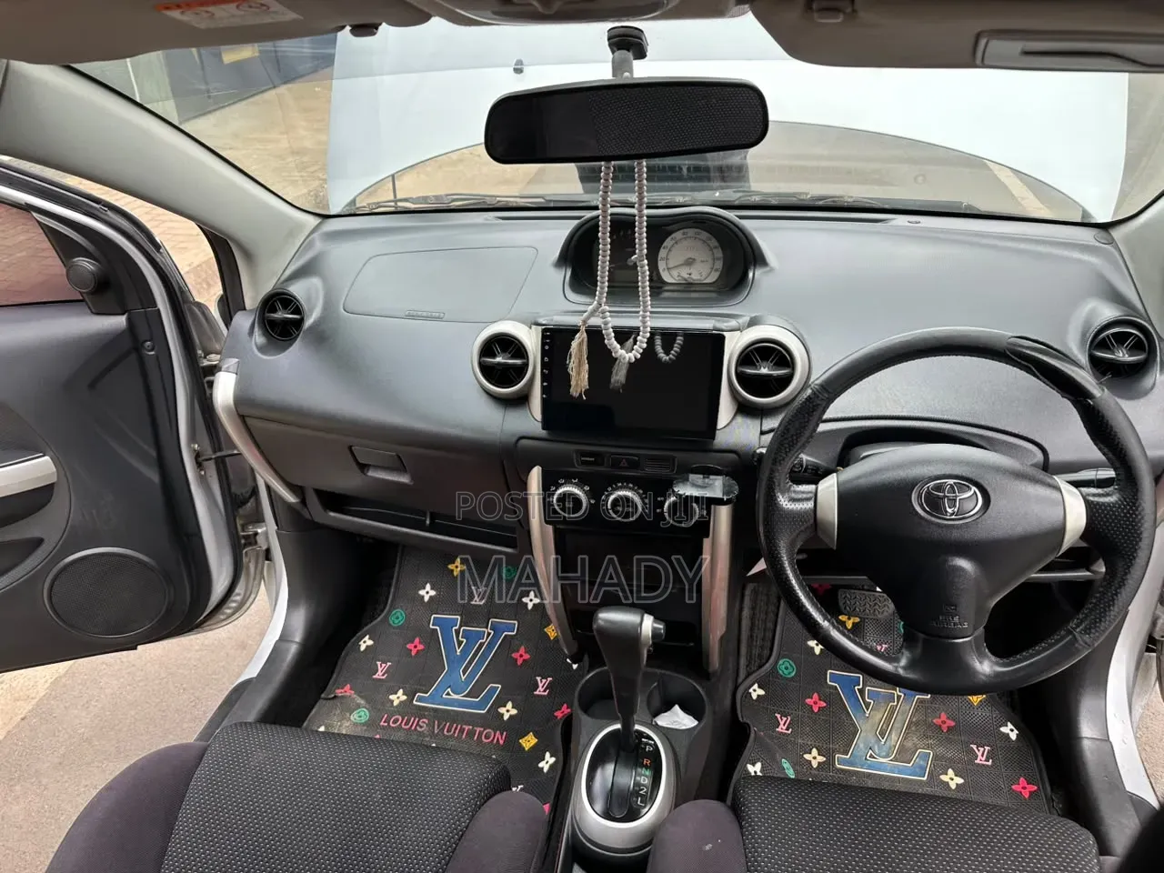 Toyota IST 2004 Silver