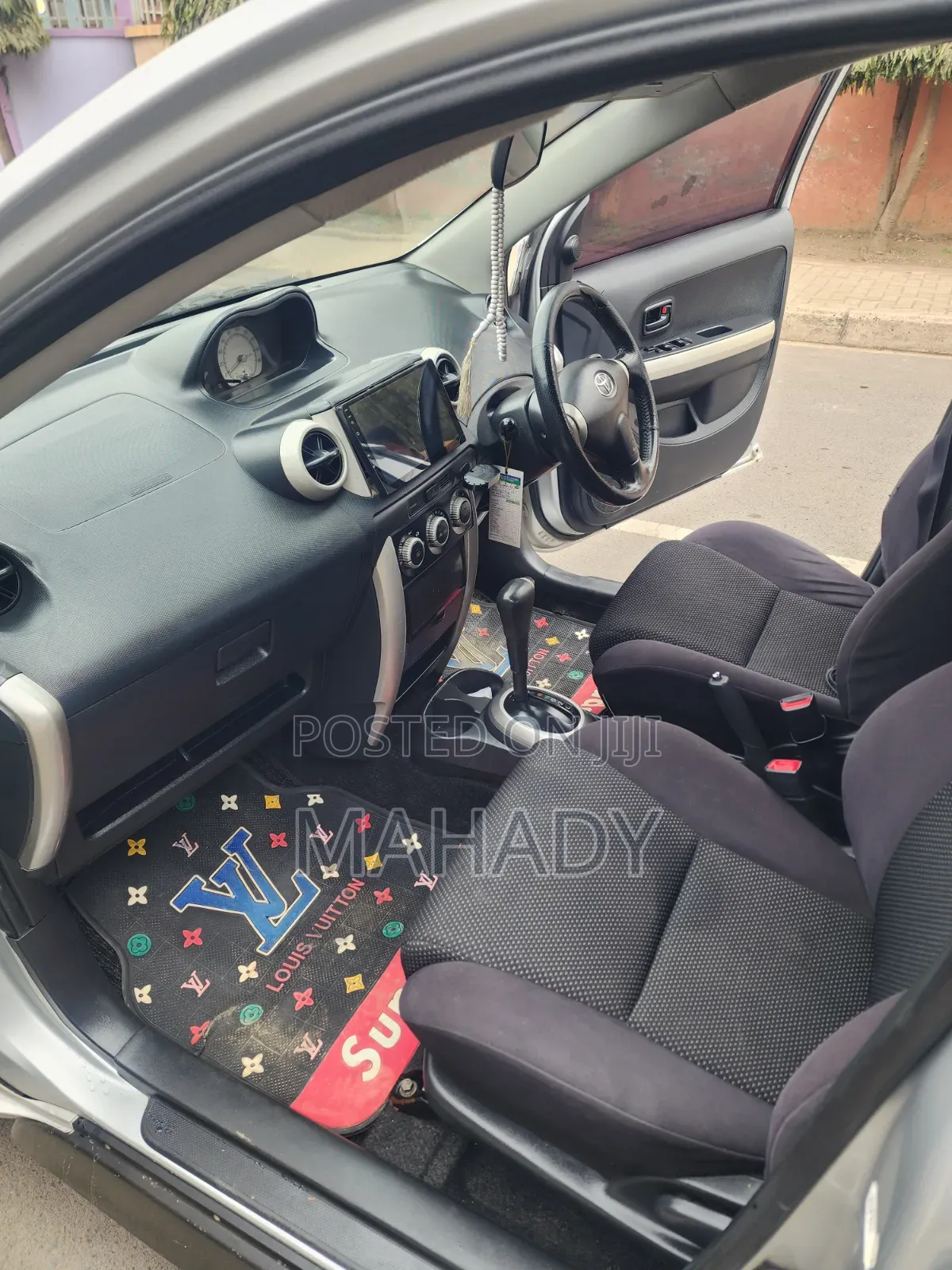 Toyota IST 2004 Silver