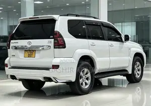 Toyota Land Cruiser Prado 2006 White