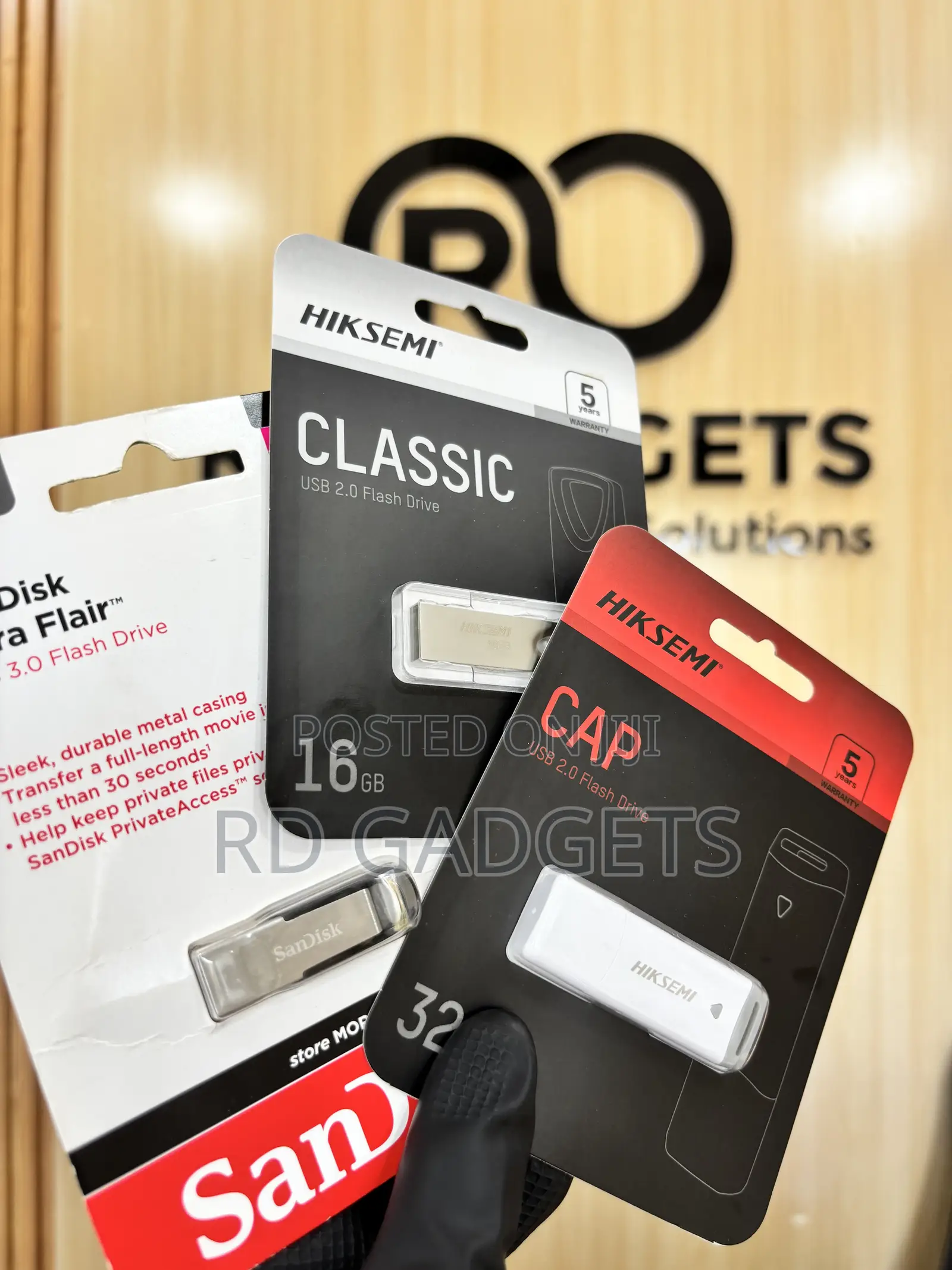 Sandisk Hiksemi Flash Drive