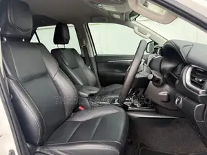 Toyota Fortuner 2024 White