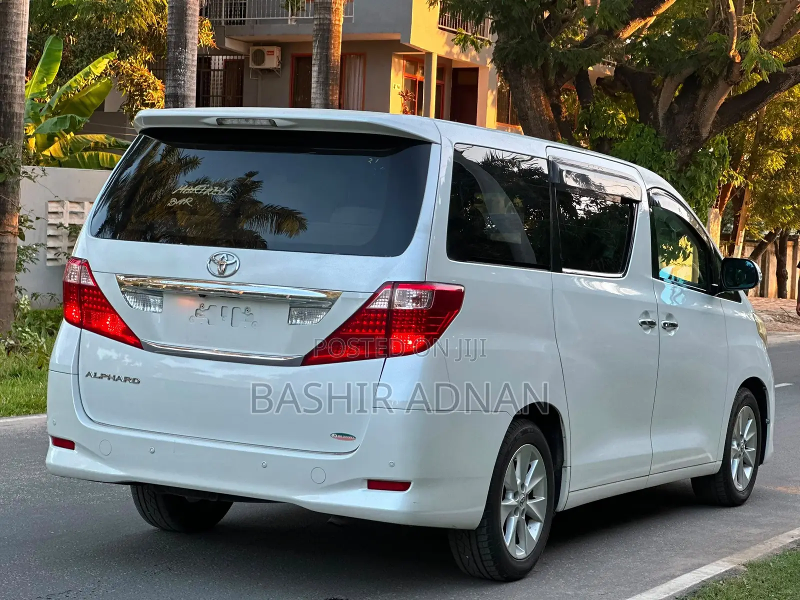 Toyota Alphard 2010 Pearl