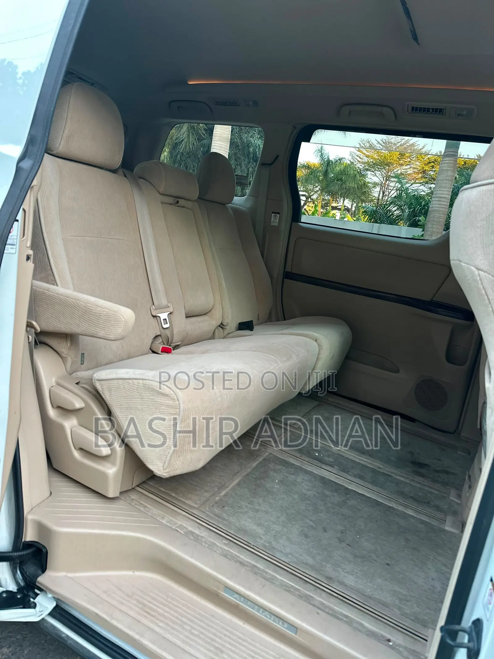 Toyota Alphard 2010 Pearl