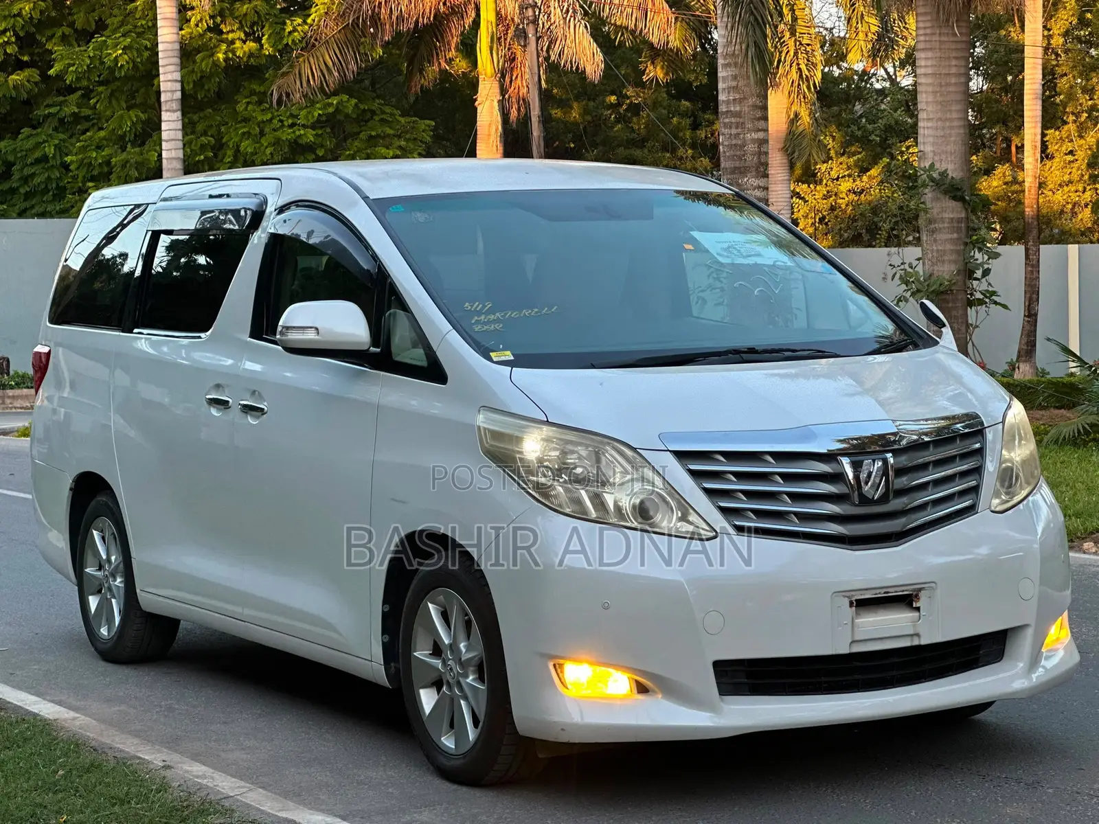 Toyota Alphard 2010 Pearl