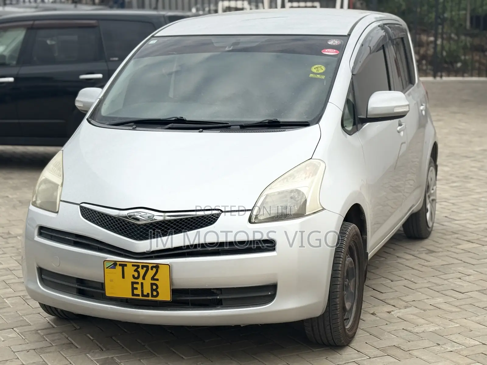 Toyota Ractis 2006 Silver