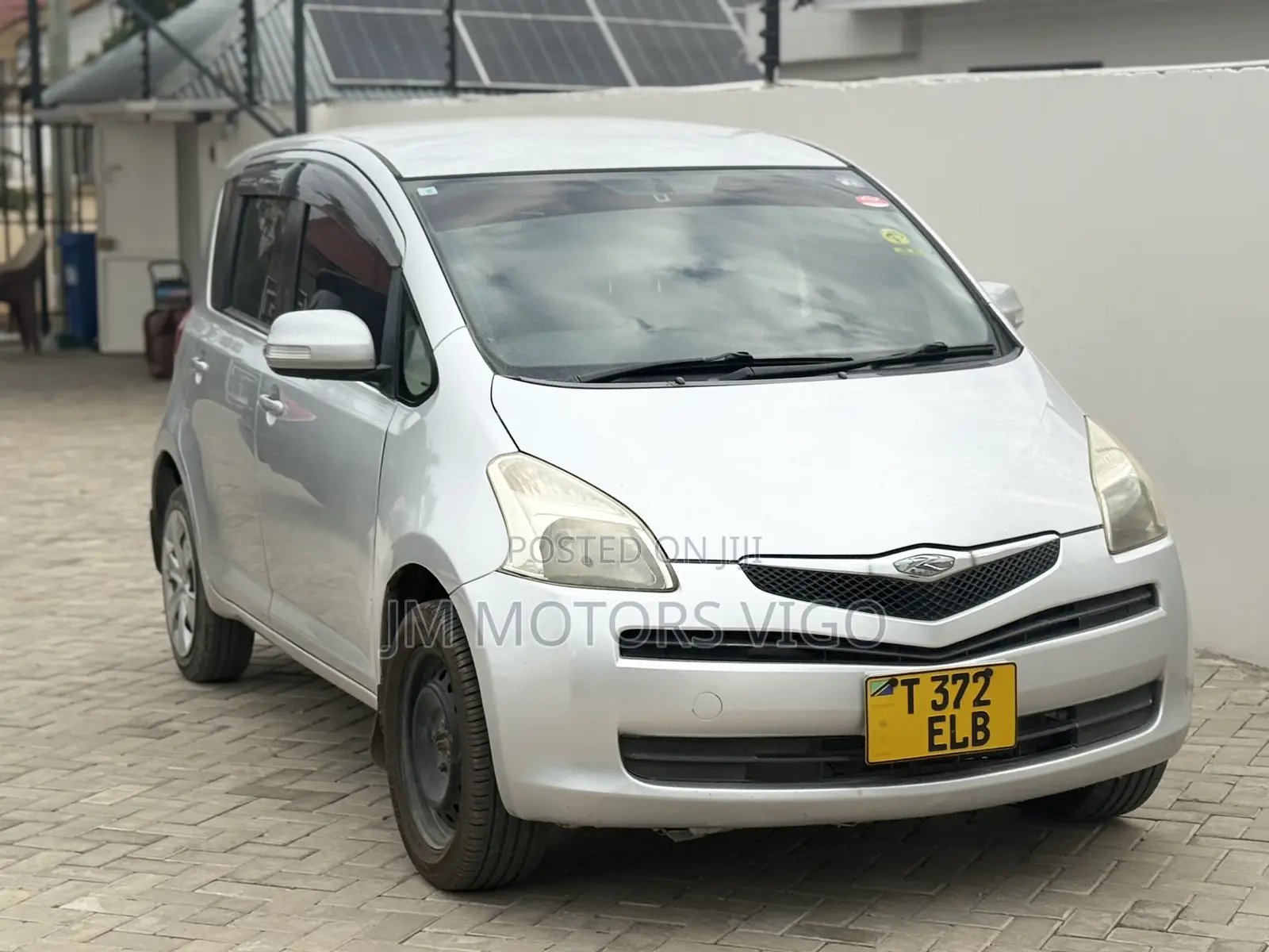 Toyota Ractis 2006 Silver
