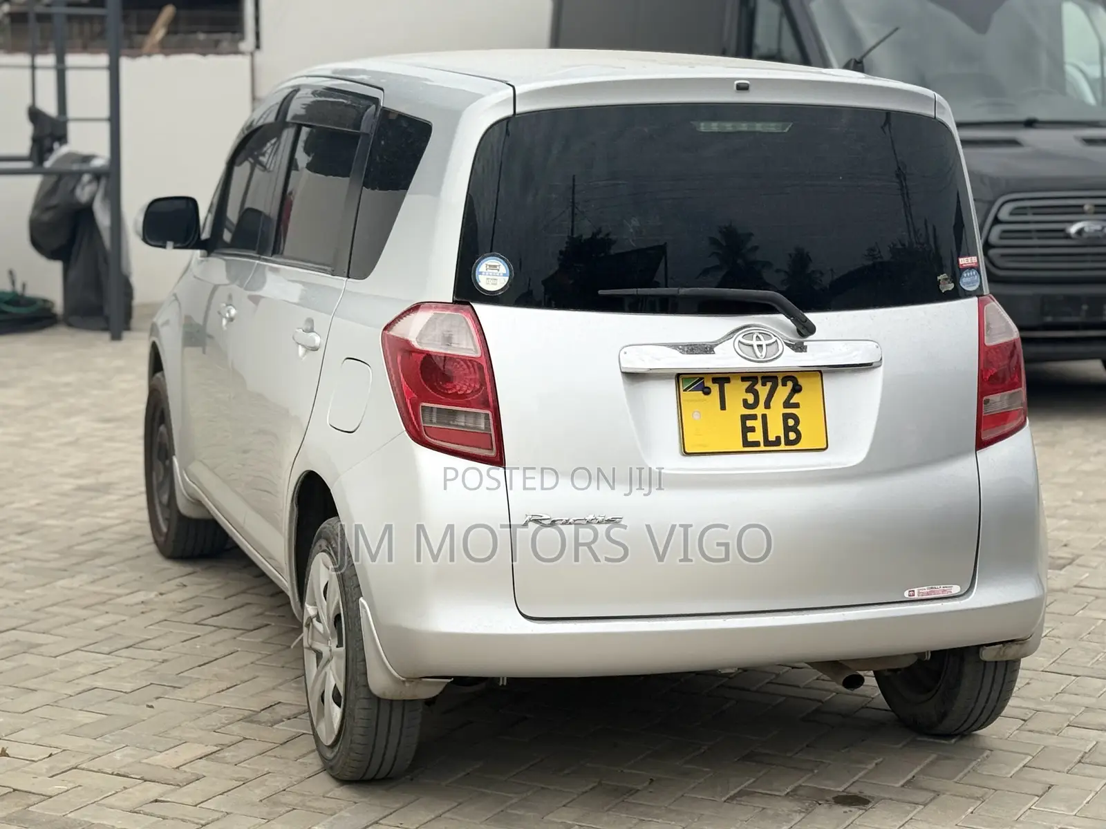 Toyota Ractis 2006 Silver