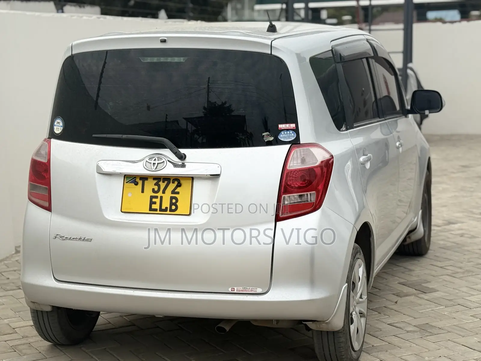 Toyota Ractis 2006 Silver