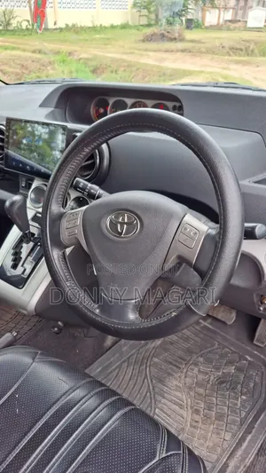 Toyota Corolla Rumion 2008 Black