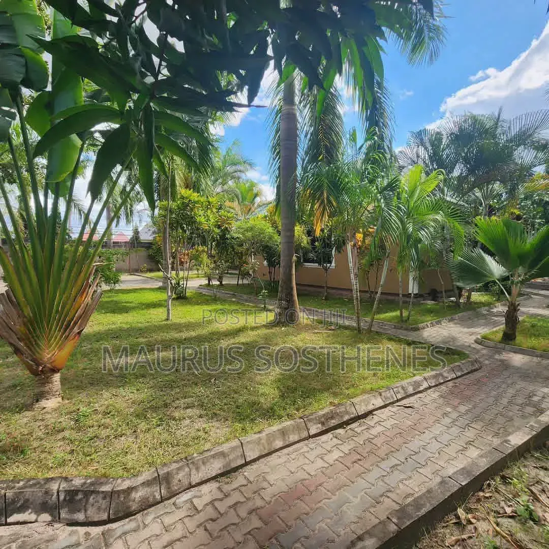 3bdrm House in Kivule Shule, Kitunda for rent