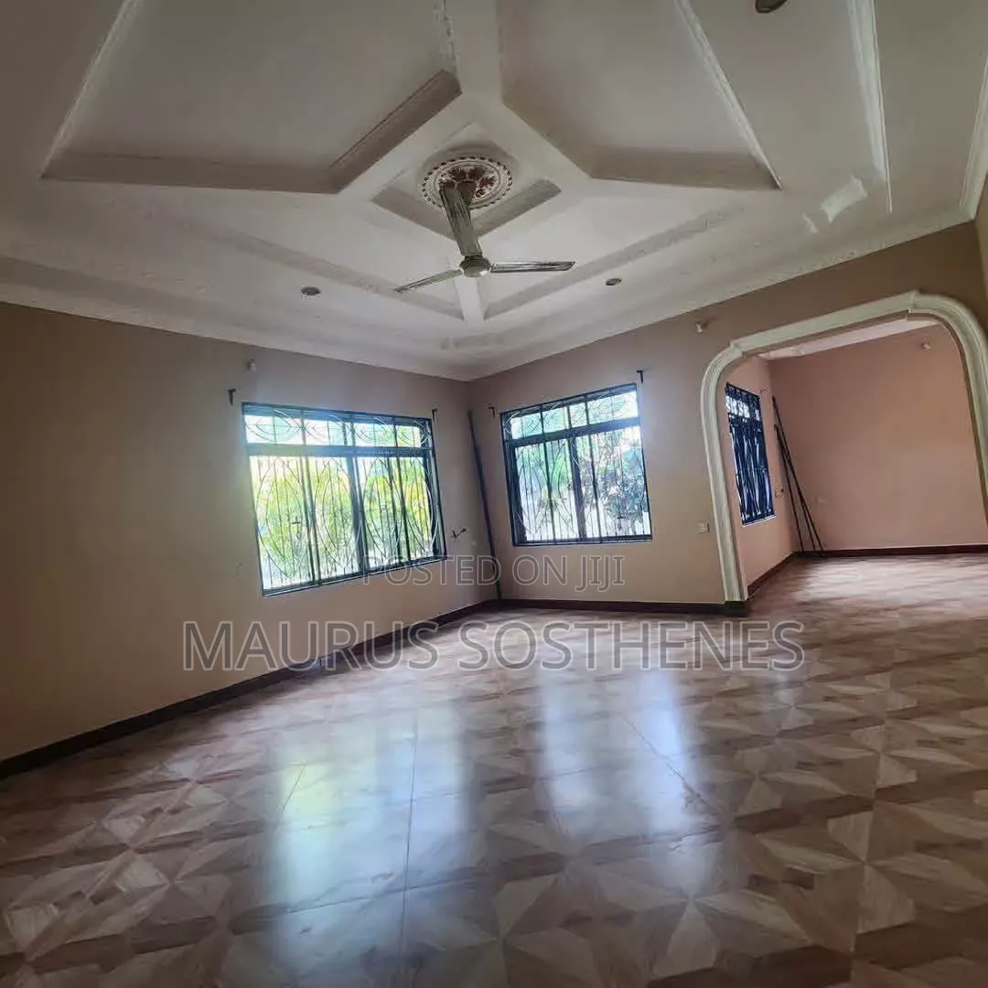 3bdrm House in Kivule Shule, Kitunda for rent