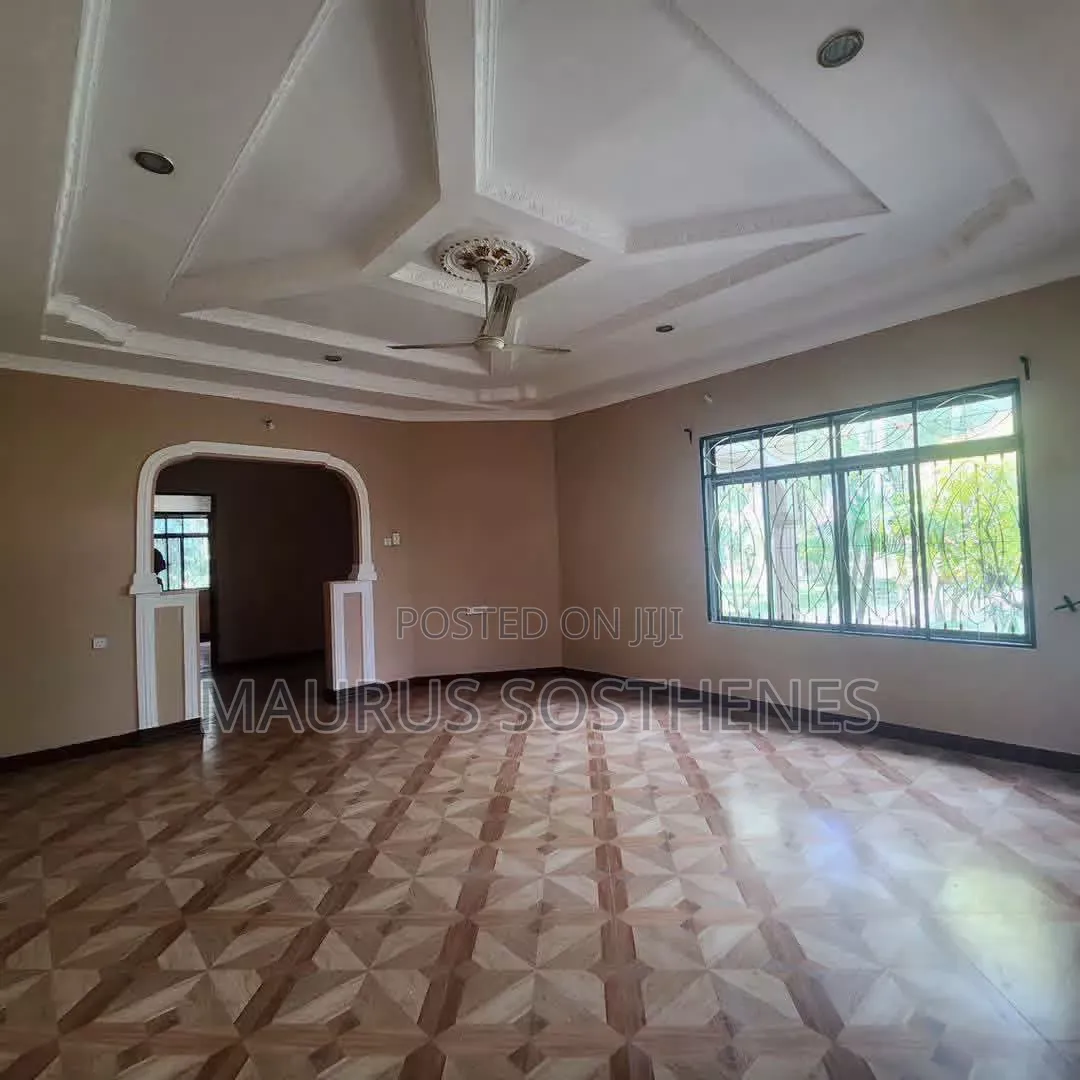 3bdrm House in Kivule Shule, Kitunda for rent