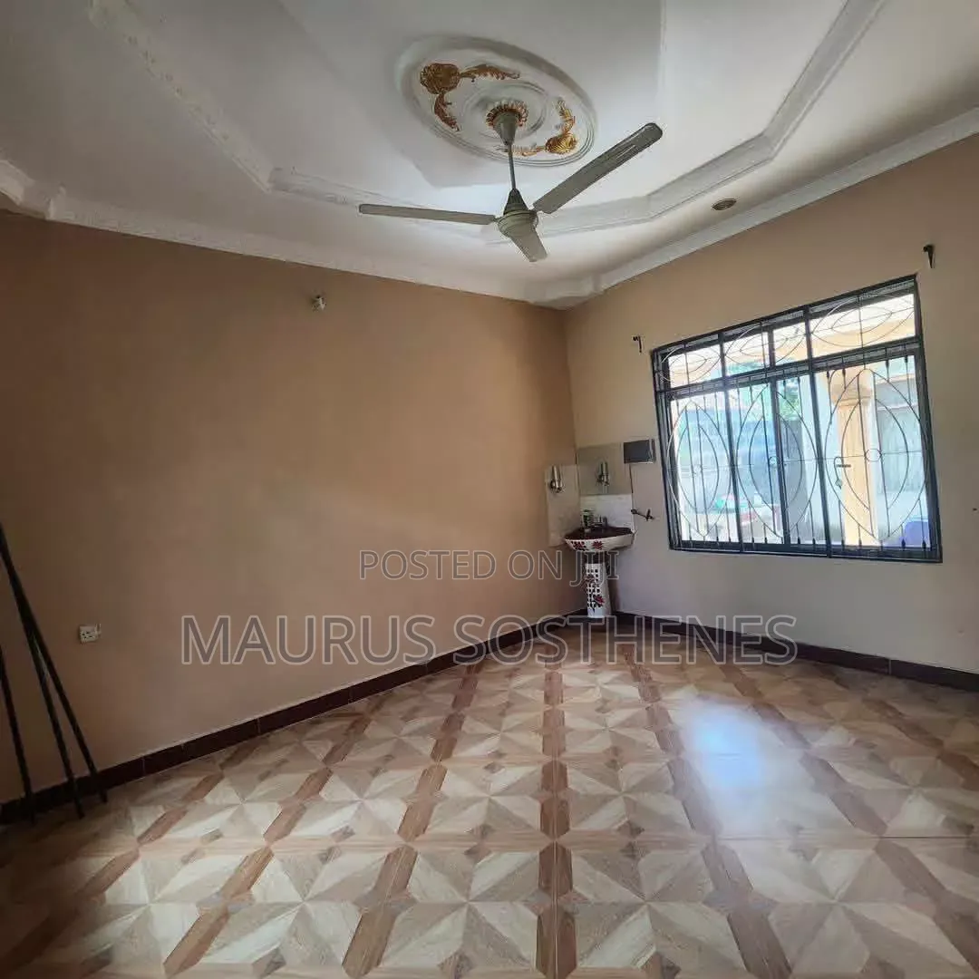 3bdrm House in Kivule Shule, Kitunda for rent