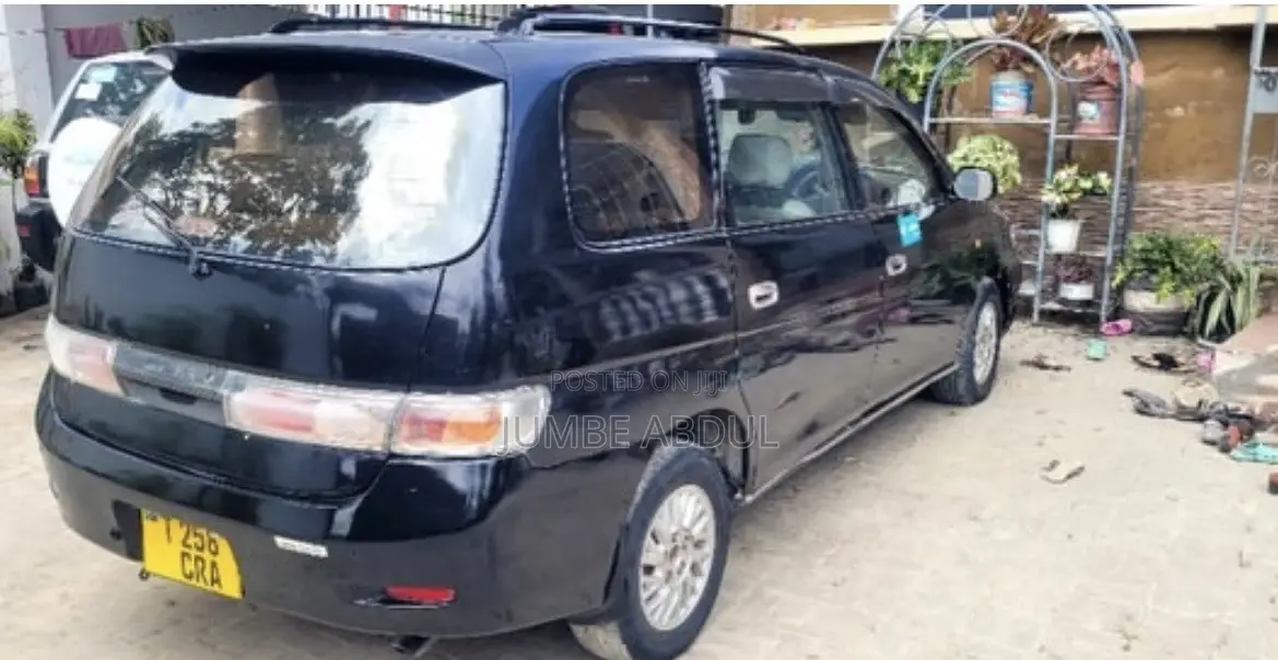 Toyota Gaia 2001 Black