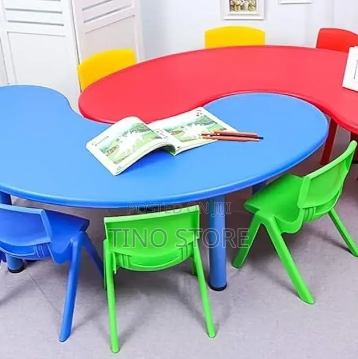 Half Moon Nursery Table Au Moonshape Table for School